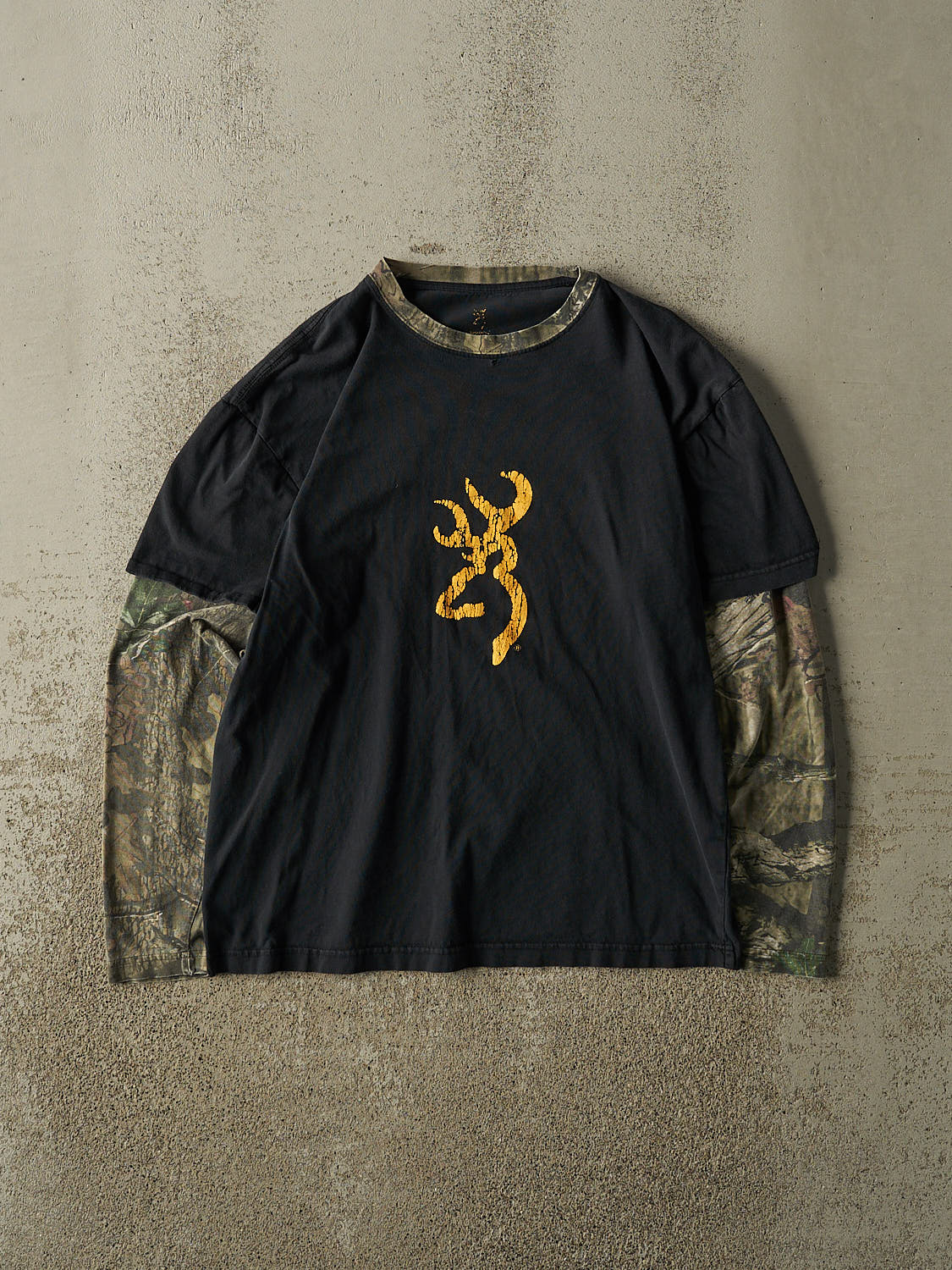 Vintage Y2K Black Browning x Mossy Oak Camo Long Sleeve (S/M)