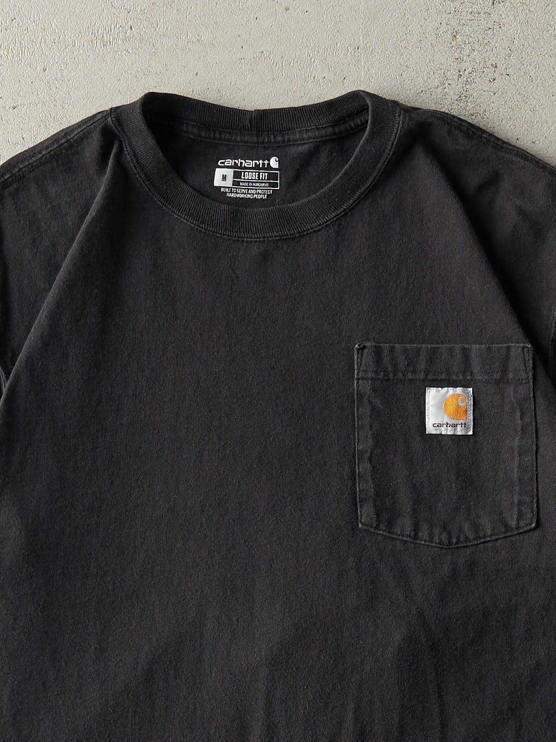 Vintage Y2K Black Carhartt Pocket Tee (M) - Image 2