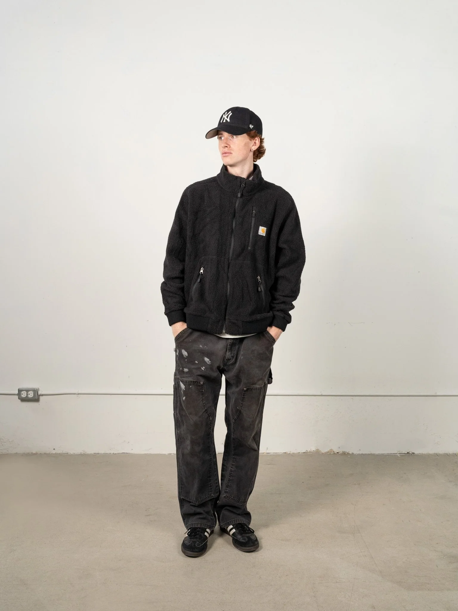 Vintage Y2K Black Carhartt Sherpa Zip Up Boxy Fleece (L) - Image 2
