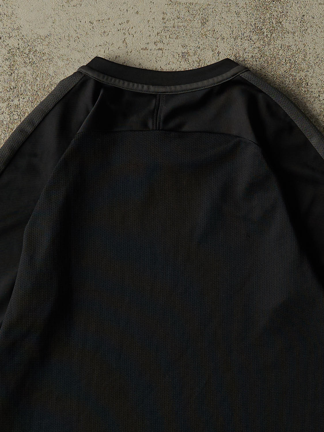 Vintage Y2K Black Chelsea FC Soccer Jersey (S/M) - Image 4
