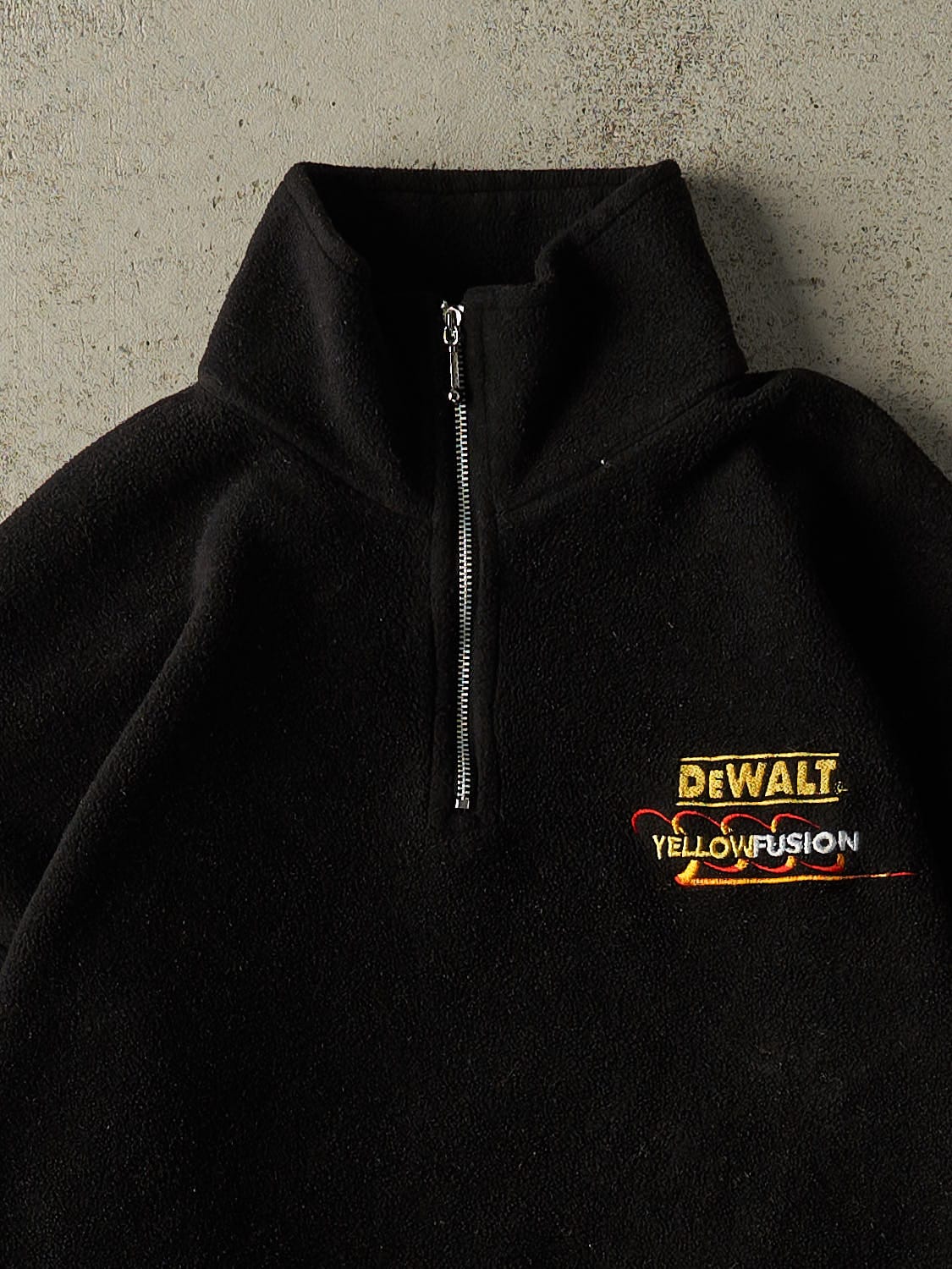 Vintage Y2K Black DeWalt Quarter Zip Fleece (M) - Image 2