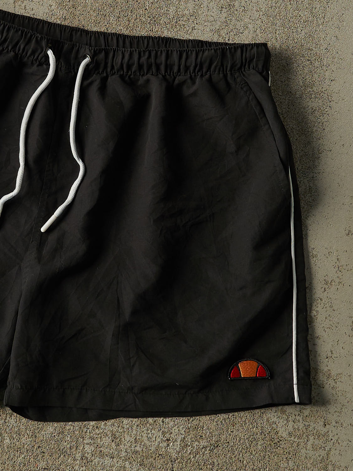 Vintage Y2K Black Ellesse Shorts (34x4) - Image 3