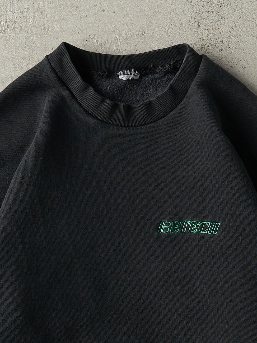 Vintage Y2K Black Embroidered Betech Logo Crewneck (M) - Image 2