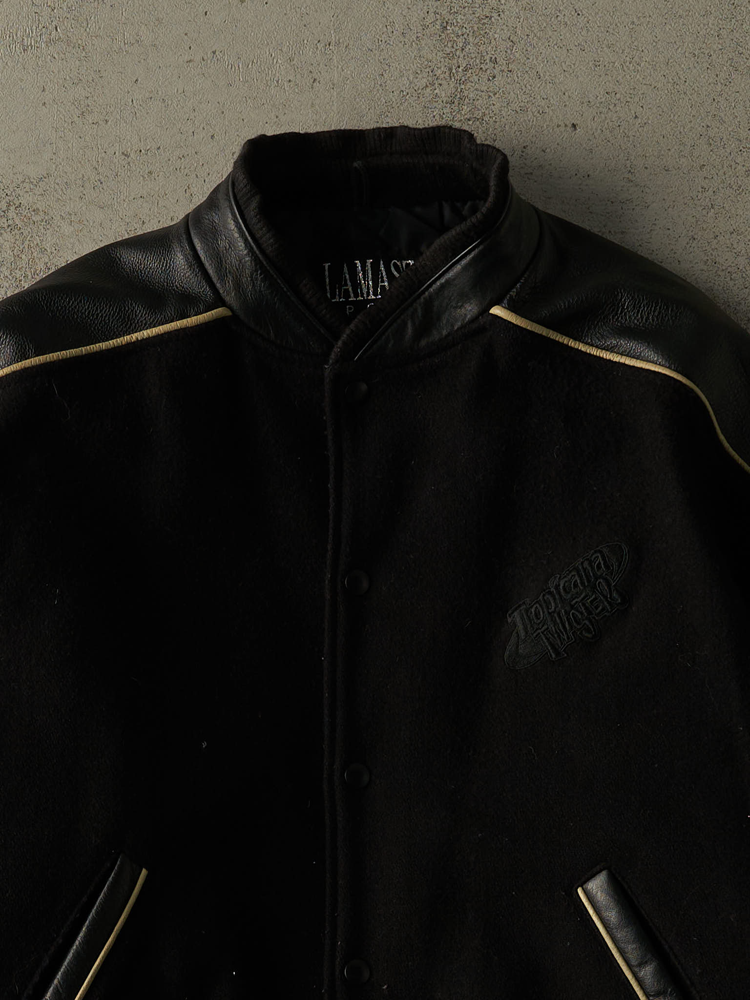 Vintage Y2K Black Embroidered Button Up Jacket (L/XL) - Image 2