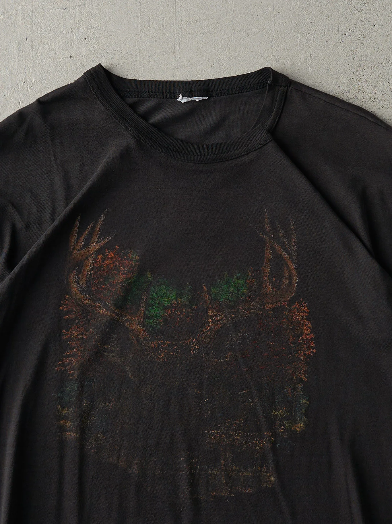 Vintage Y2K Black Faded Nature Scene Tee (M/L) - Image 2