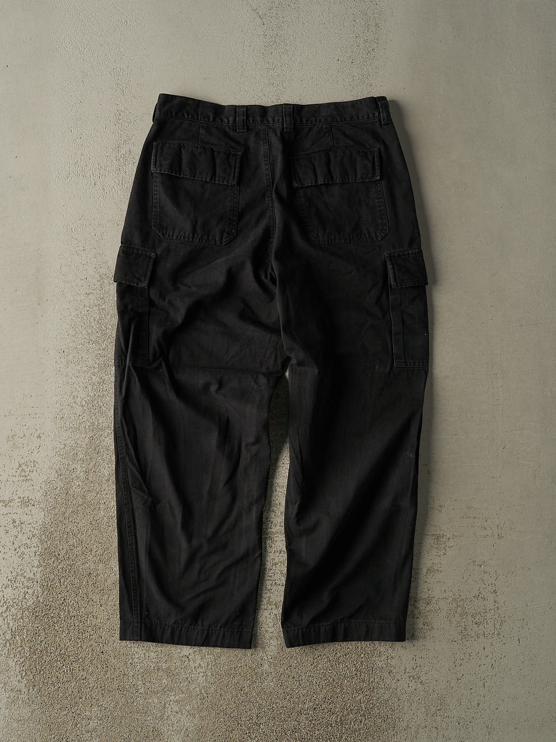 Vintage Y2K Black Gap Cargo Pants (33x28) - Image 2