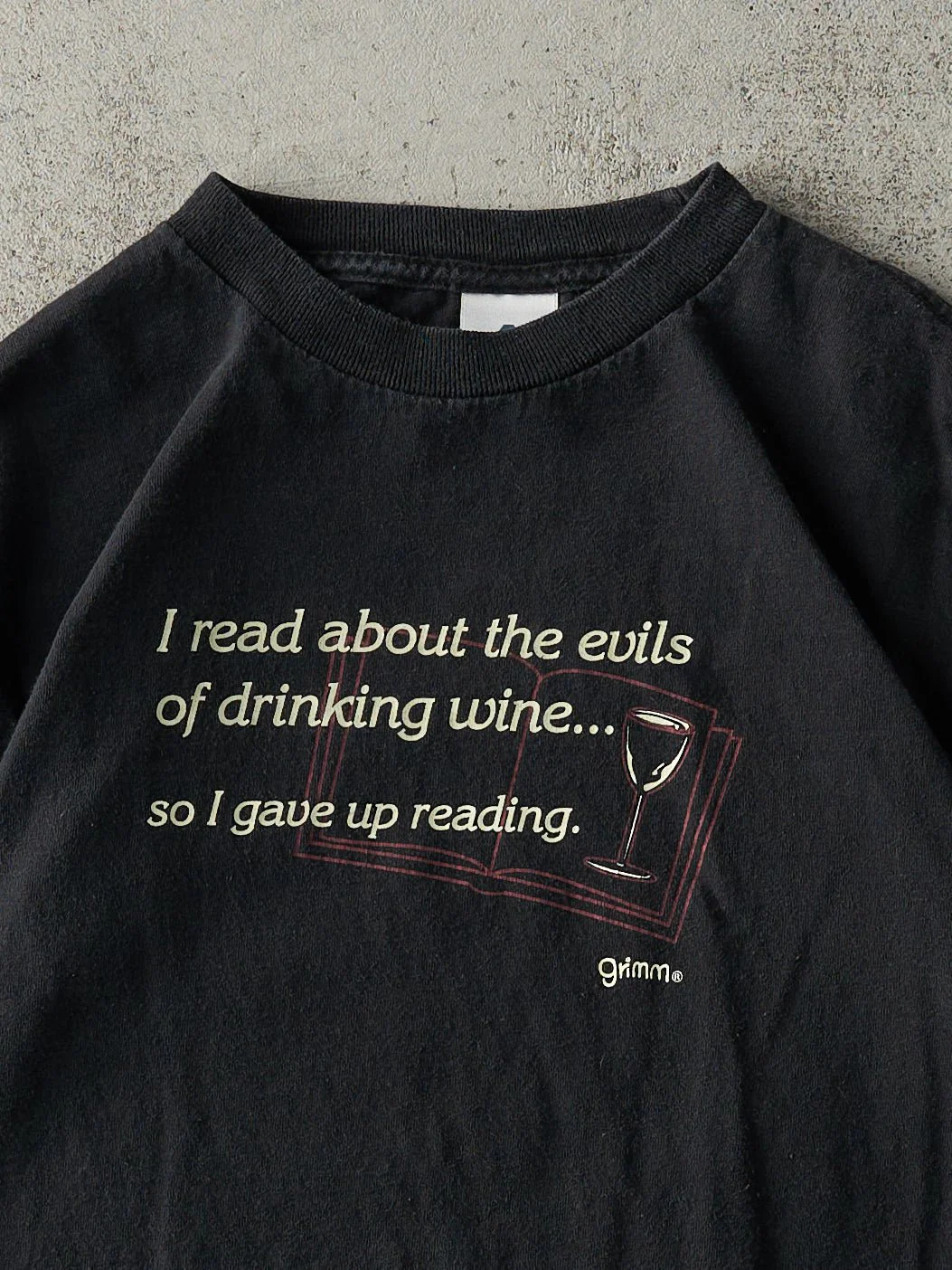 Vintage Y2K Black "Gave Up Reading" Tee (S) - Image 2