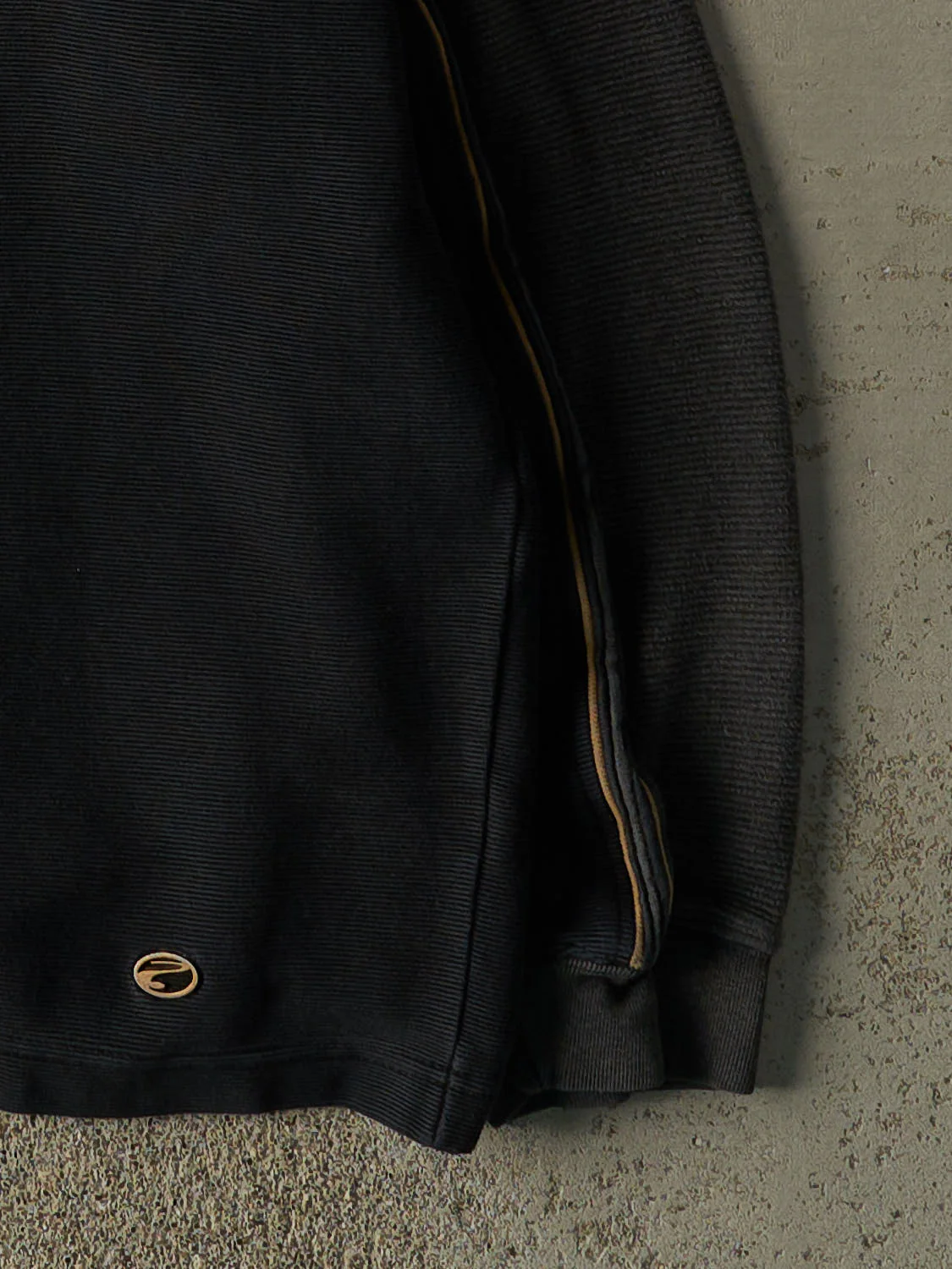 Vintage Y2K Black & Grey Point Zero Knit Long Sleeve (M/L) - Image 3