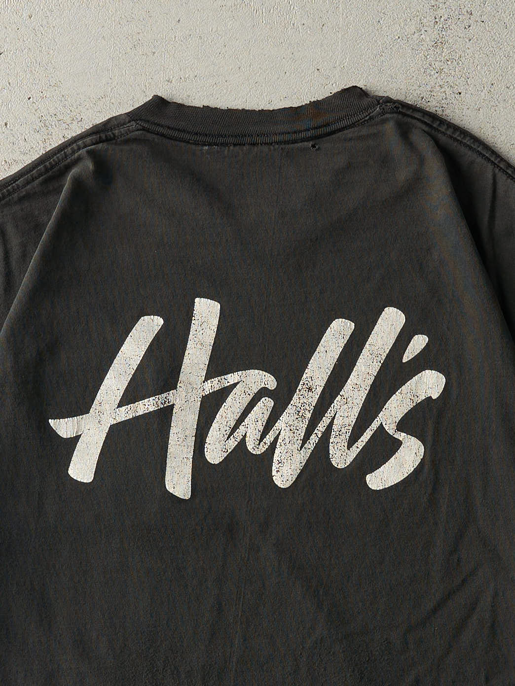 Vintage Y2K Black Hall's Pocket Tee (L) - Image 4