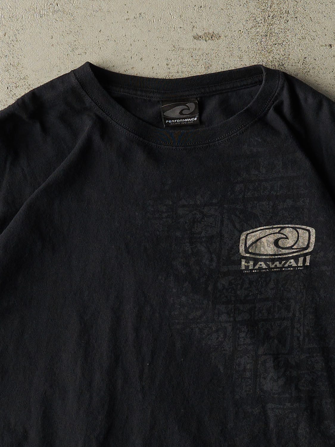 Vintage Y2K Black Hawaii Surf Wear Tee (M/L) - Image 3