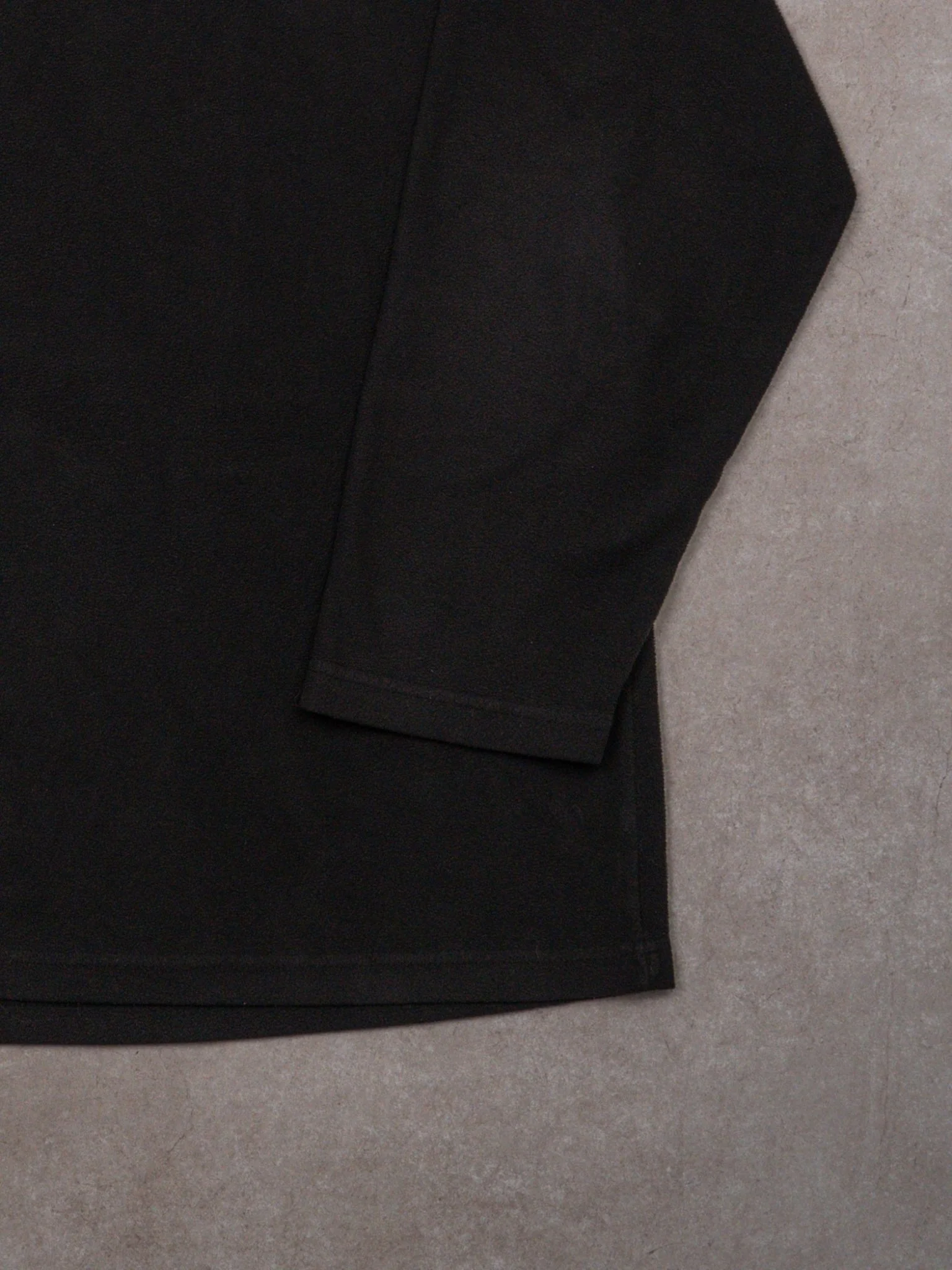 Vintage Y2K Black Hilfiger Athletics Fleece Sweater (XL) - Image 3