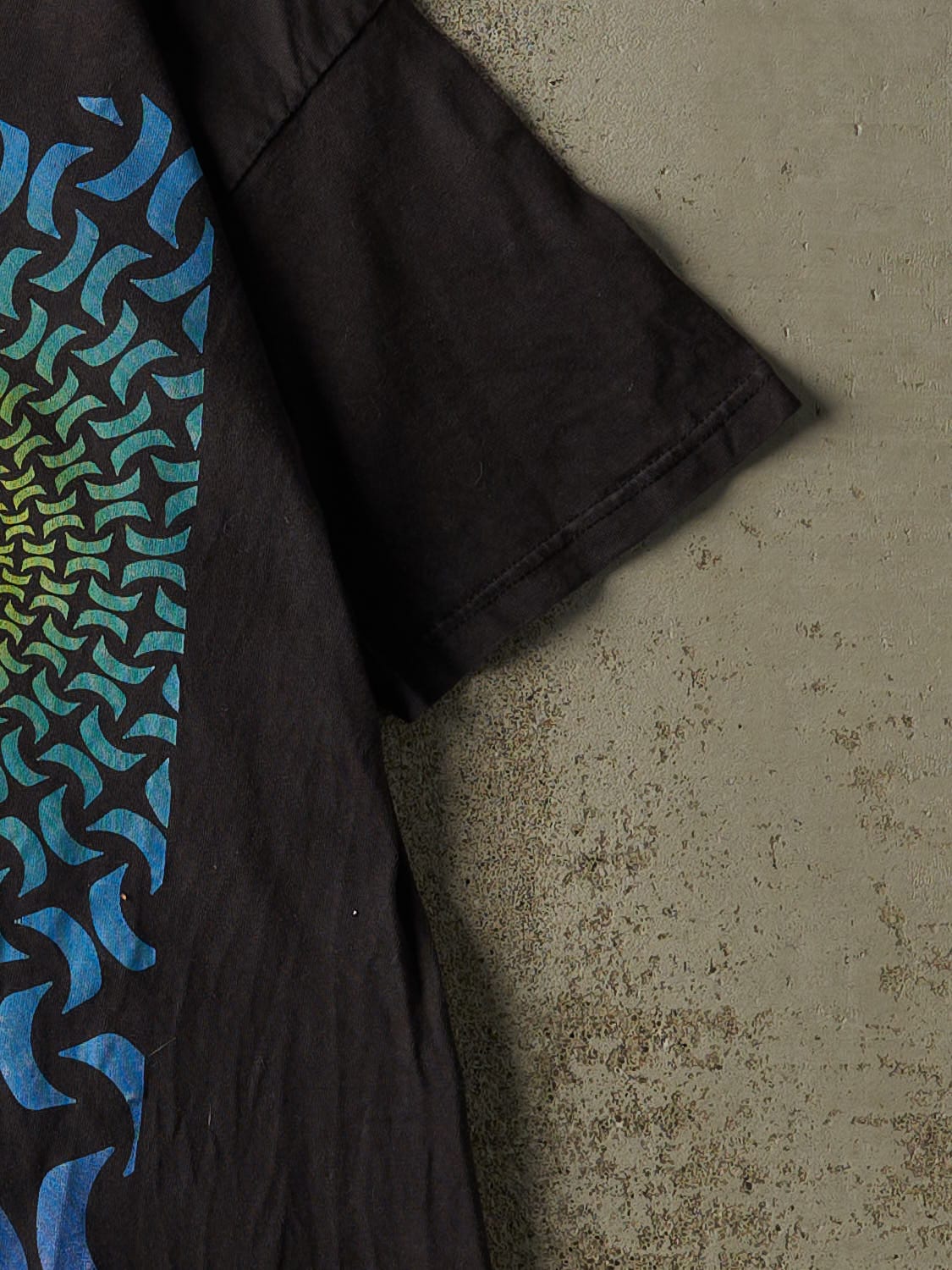 Vintage Y2K Black Hurley Tee (M/L) - Image 4