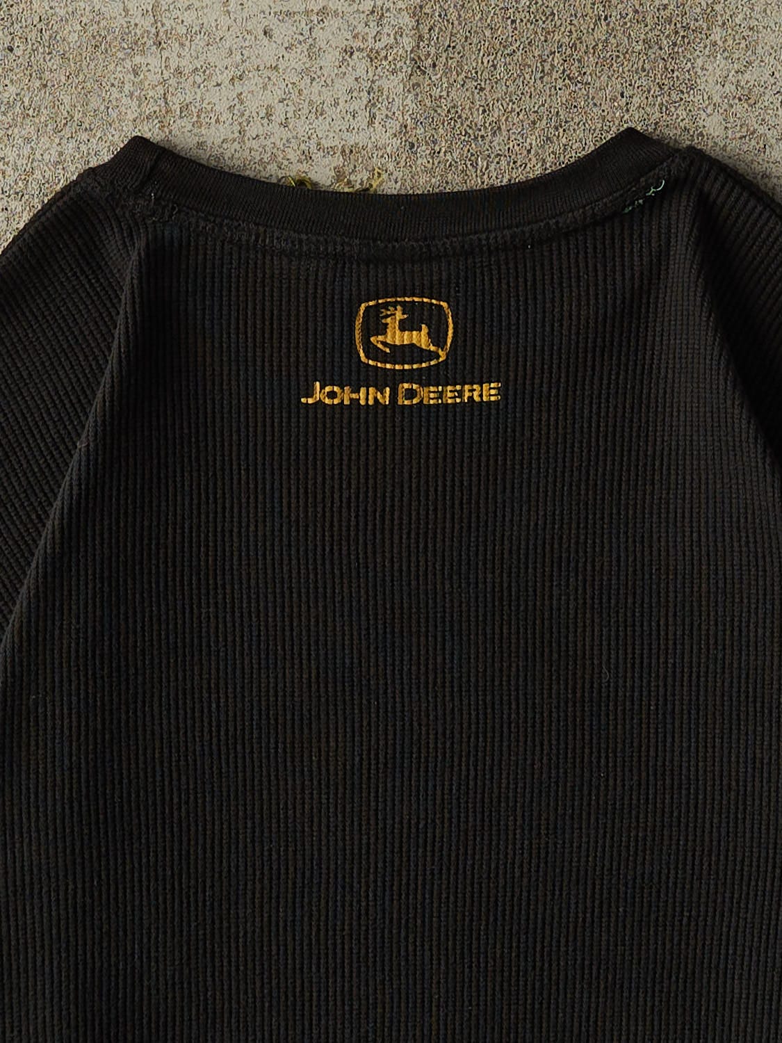 Vintage Y2K Black John Deere Thermal Long Sleeve (L/XL) - Image 4