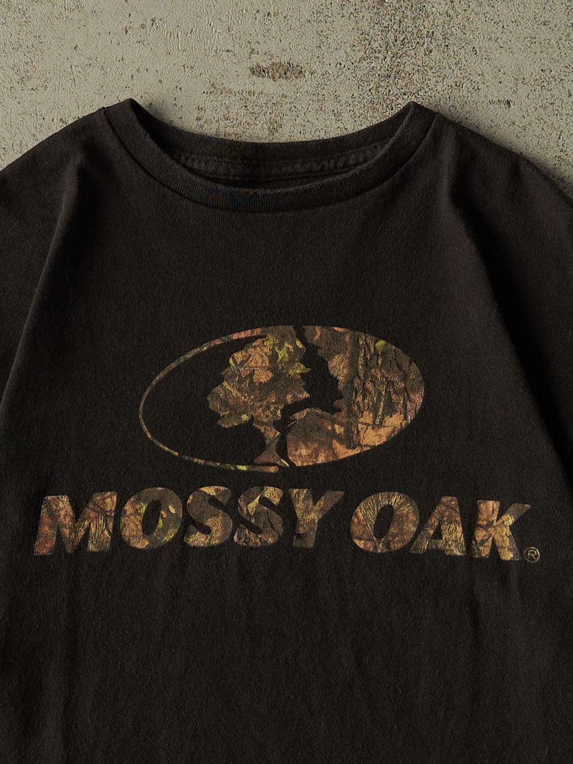 Vintage Y2K Black Mossy Oak Logo Tee (M) - Image 2