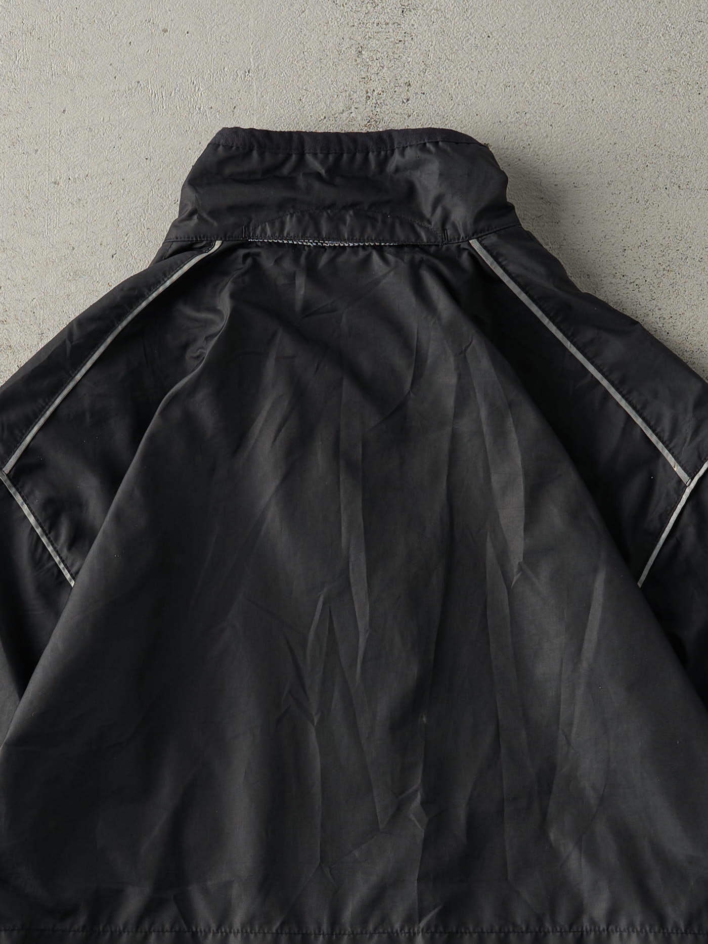 Vintage Y2K Black Nike Clima-Fit Windbreaker Jacket (M) - Image 4