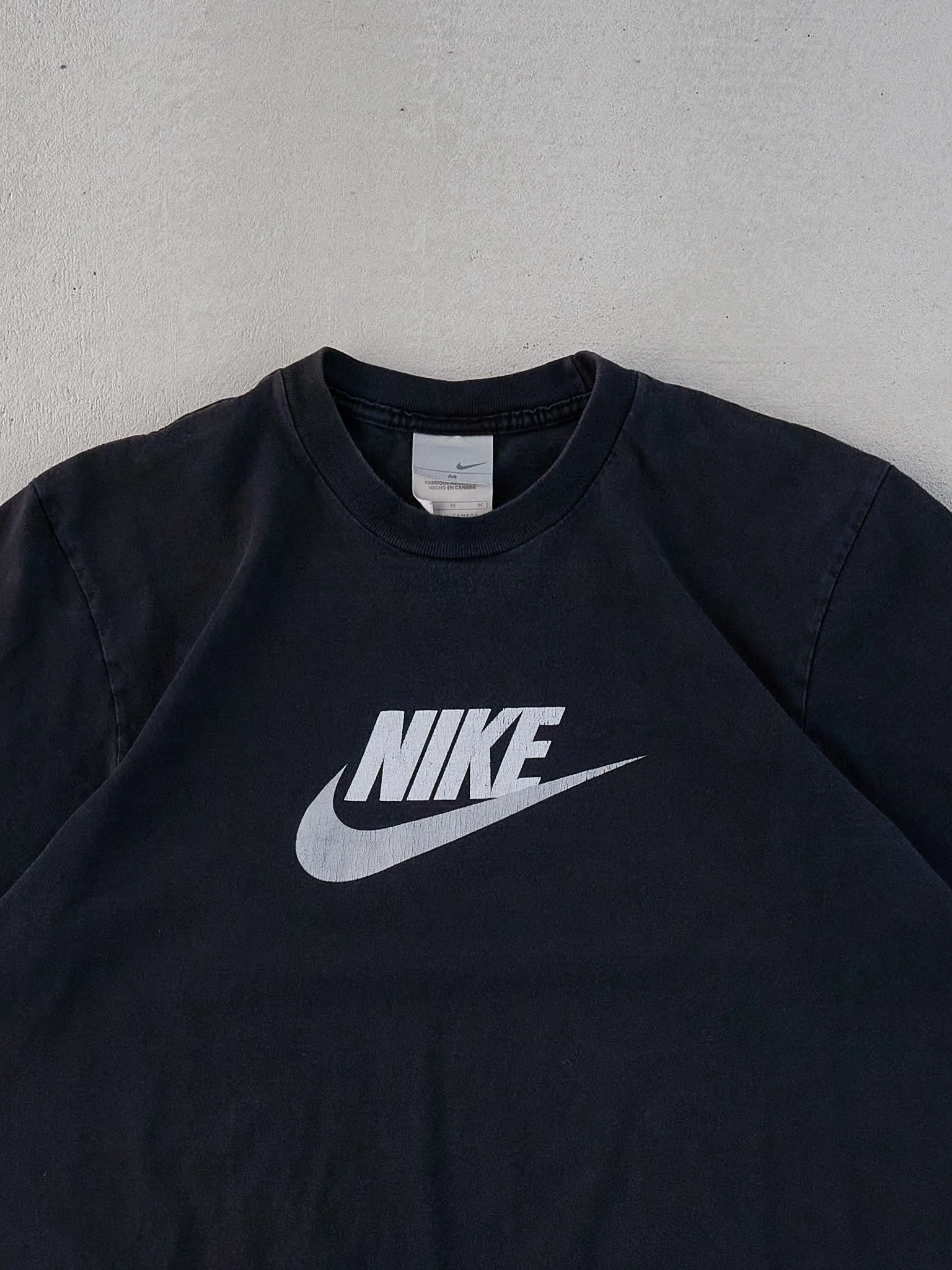 Vintage Y2k Black Nike Emblem Graphic Tee (S/M) - Image 2