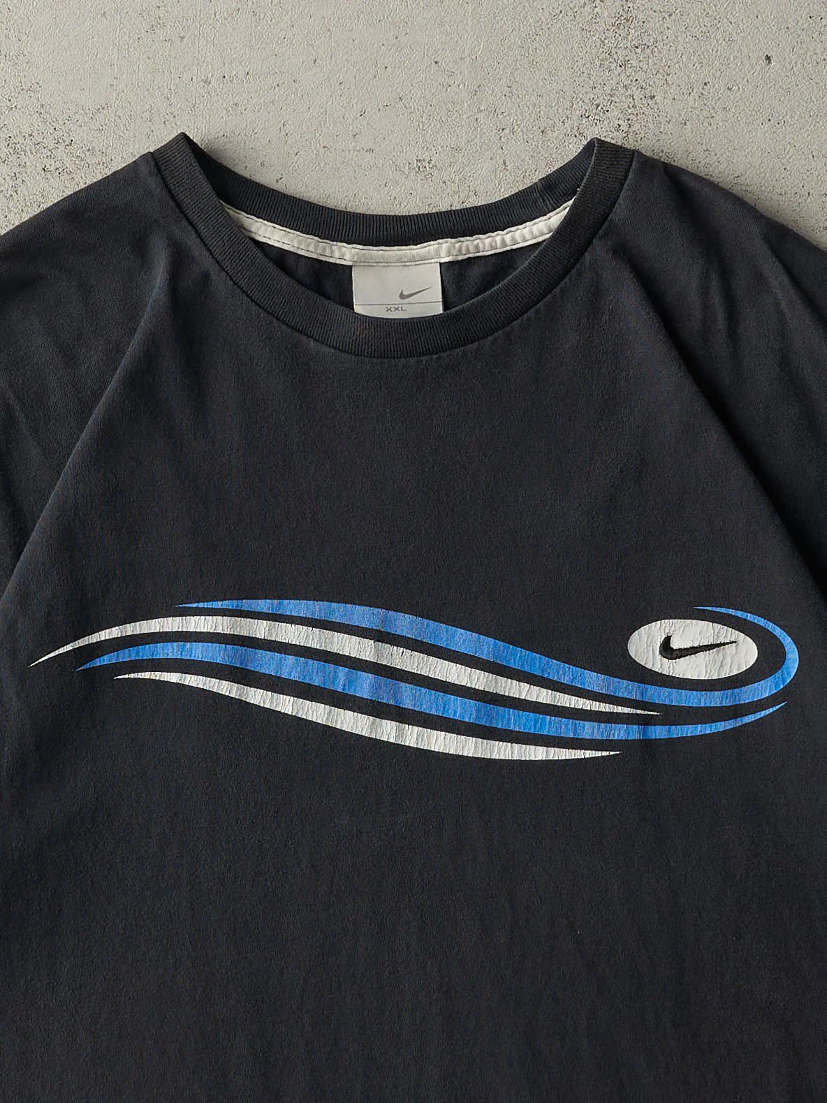 Vintage Y2K Black Nike Logo Tee (L) - Image 2