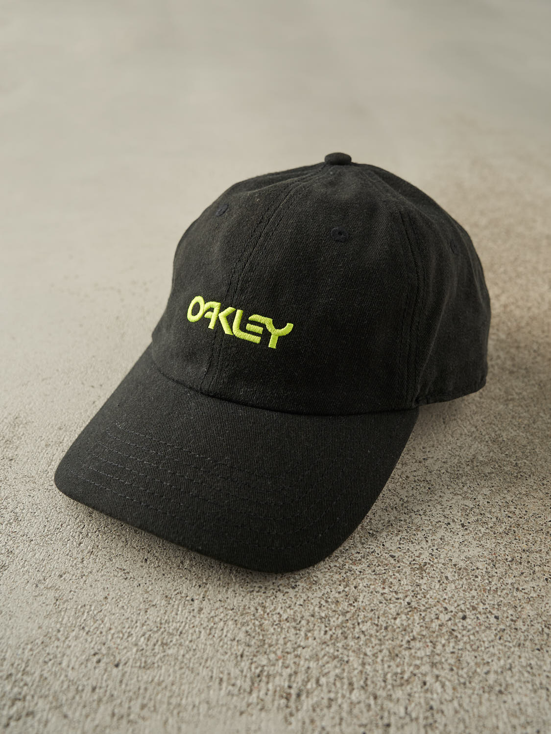 Vintage Y2K Black Oakley Embroidered Strapback (O/S) - Image 2