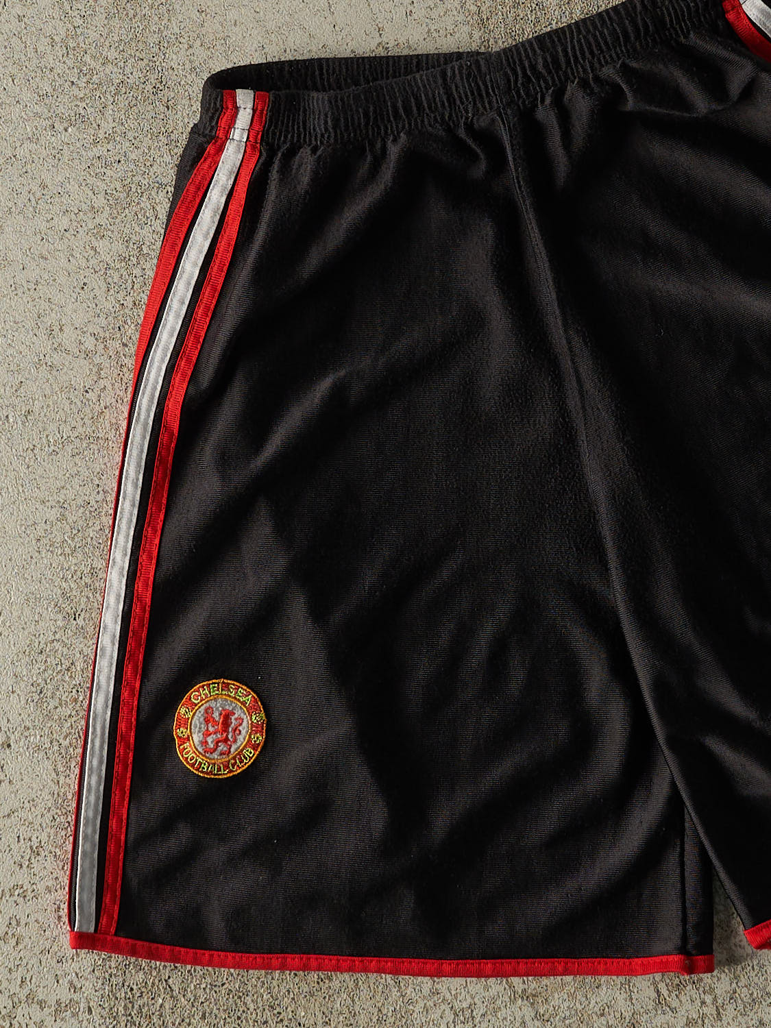 Vintage Y2K Black & Red Chelsea Football Club Shorts (22.5x7) - Image 3