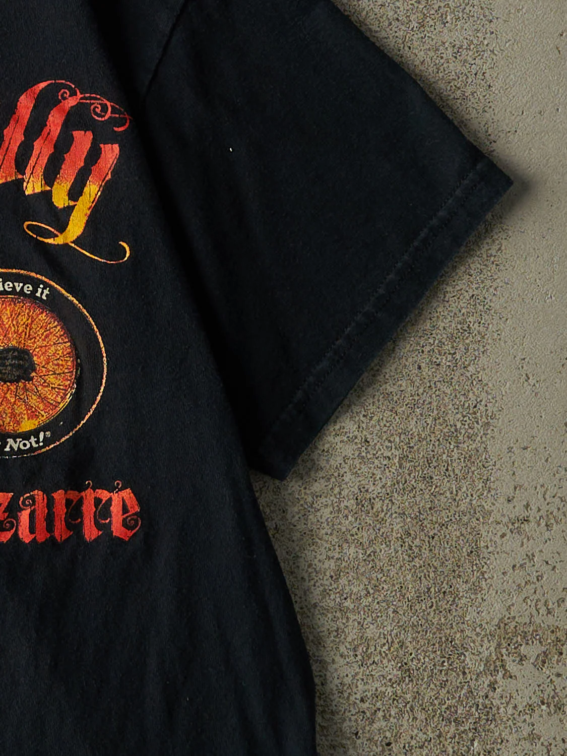 Vintage Y2K Black Ripley's Bike Rally Tee (S/M) - Image 4