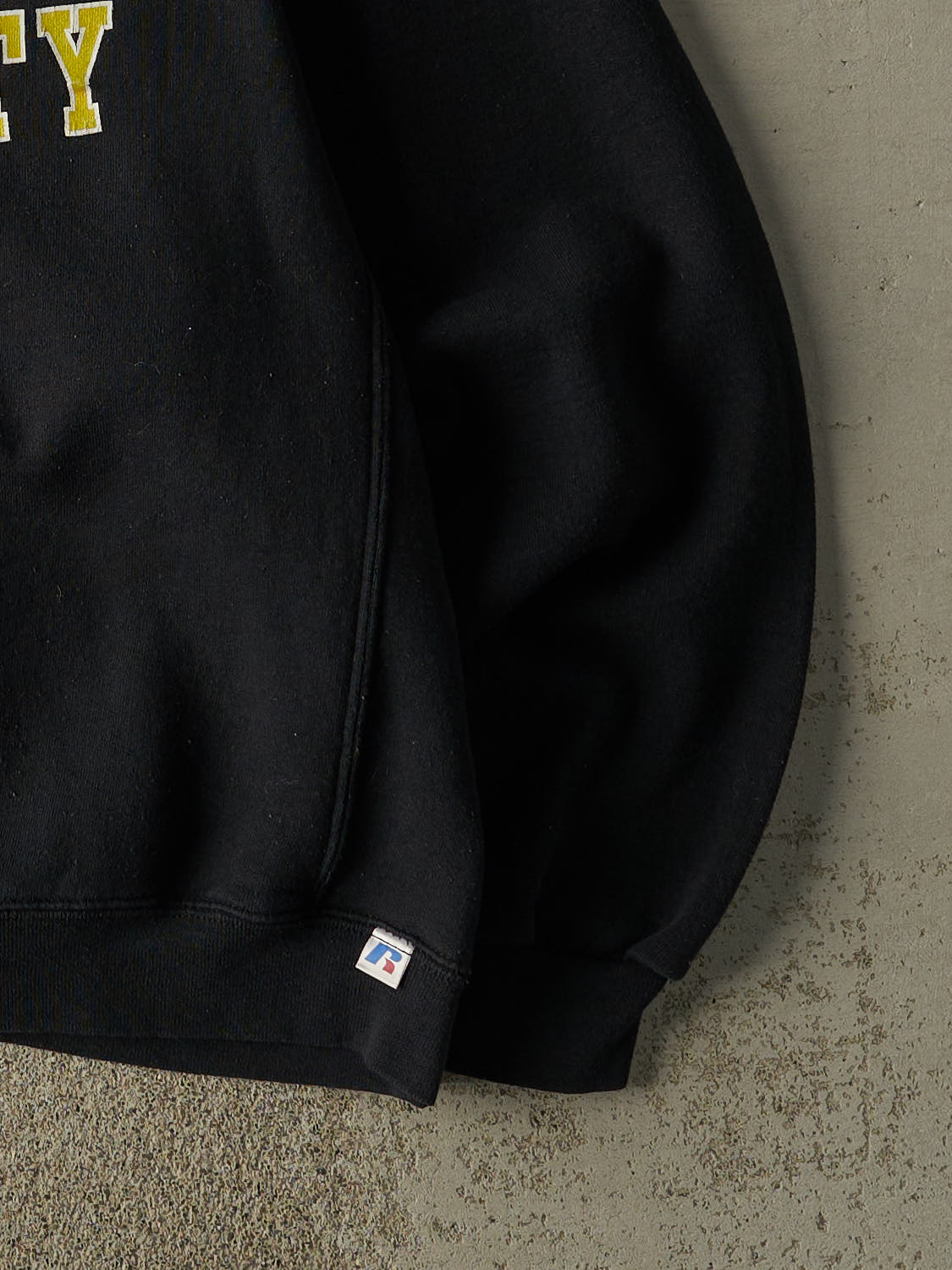 Vintage Y2K Black Russell Athletic Bowie State University Crewneck (L/XL) - Image 4