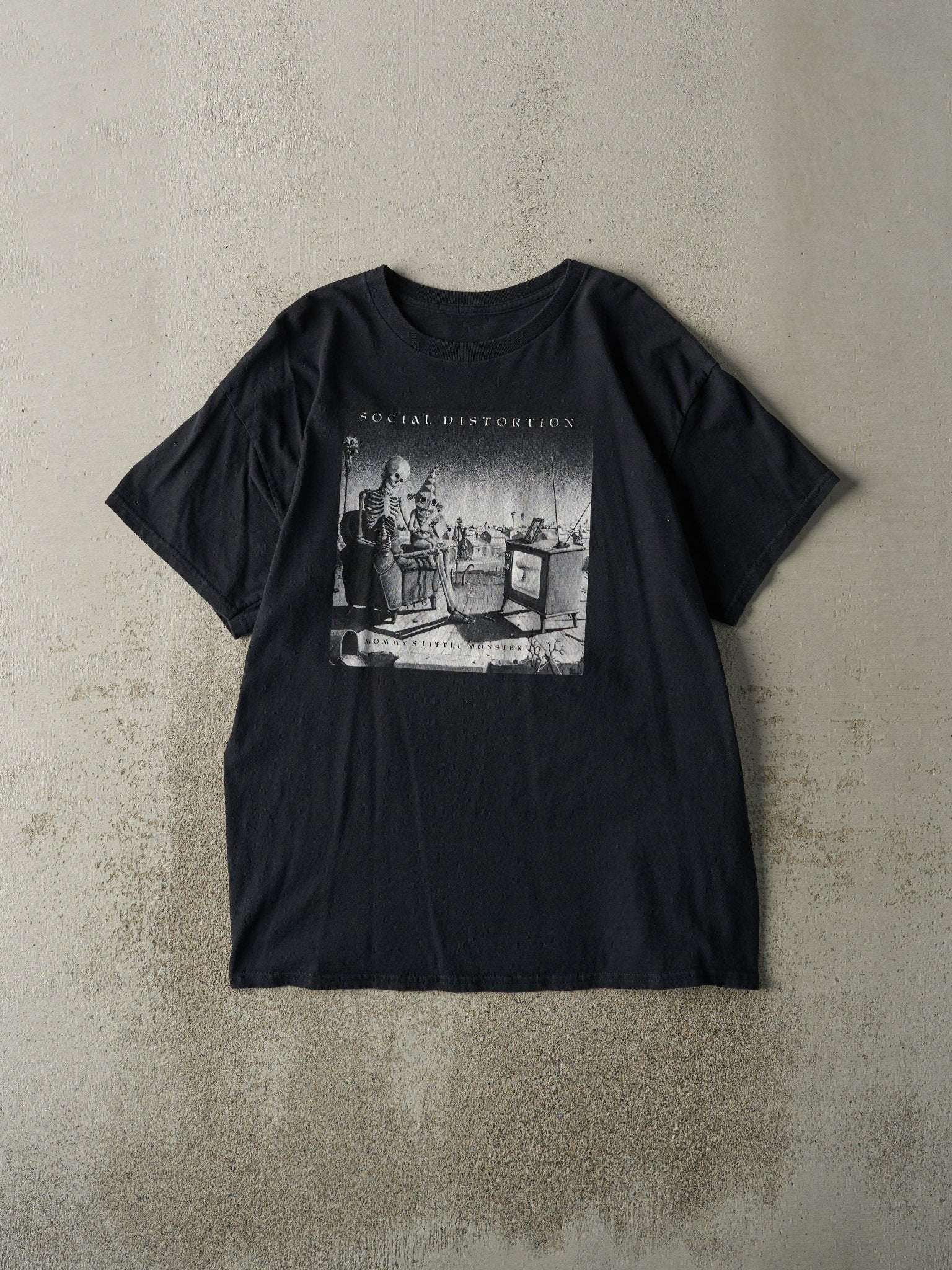 Vintage Y2K Black Social Distortion Mommy's Little Monster Tee (M)