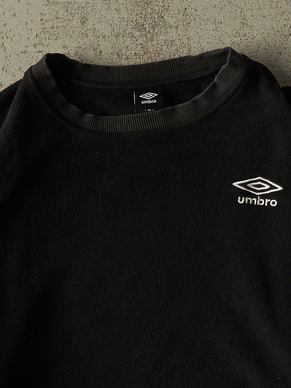 Vintage Y2K Black Umbro Pullover Fleece (S) - Image 2