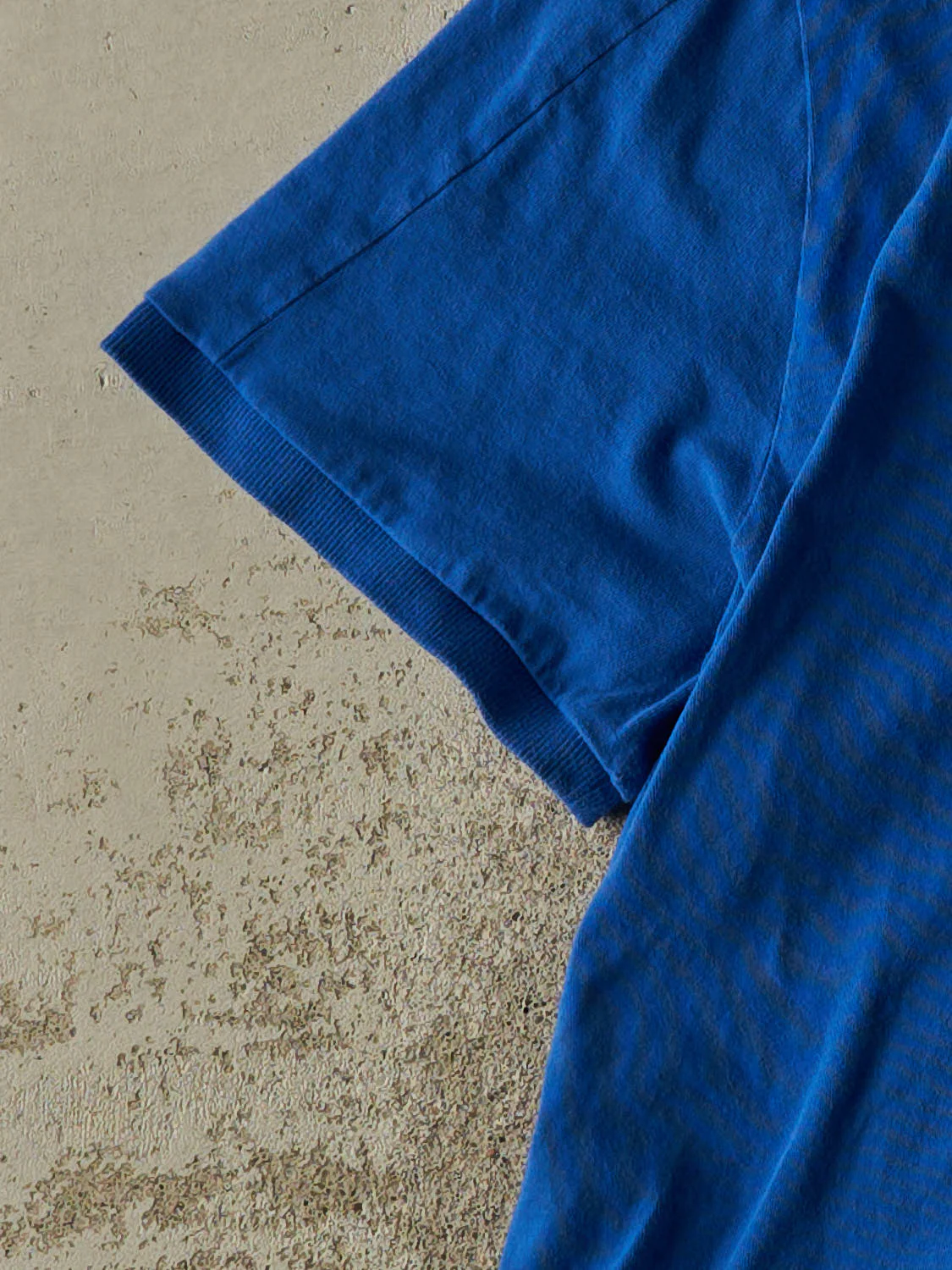 Vintage Y2K Blue Italia Puma Tee (L/XL) - Image 4