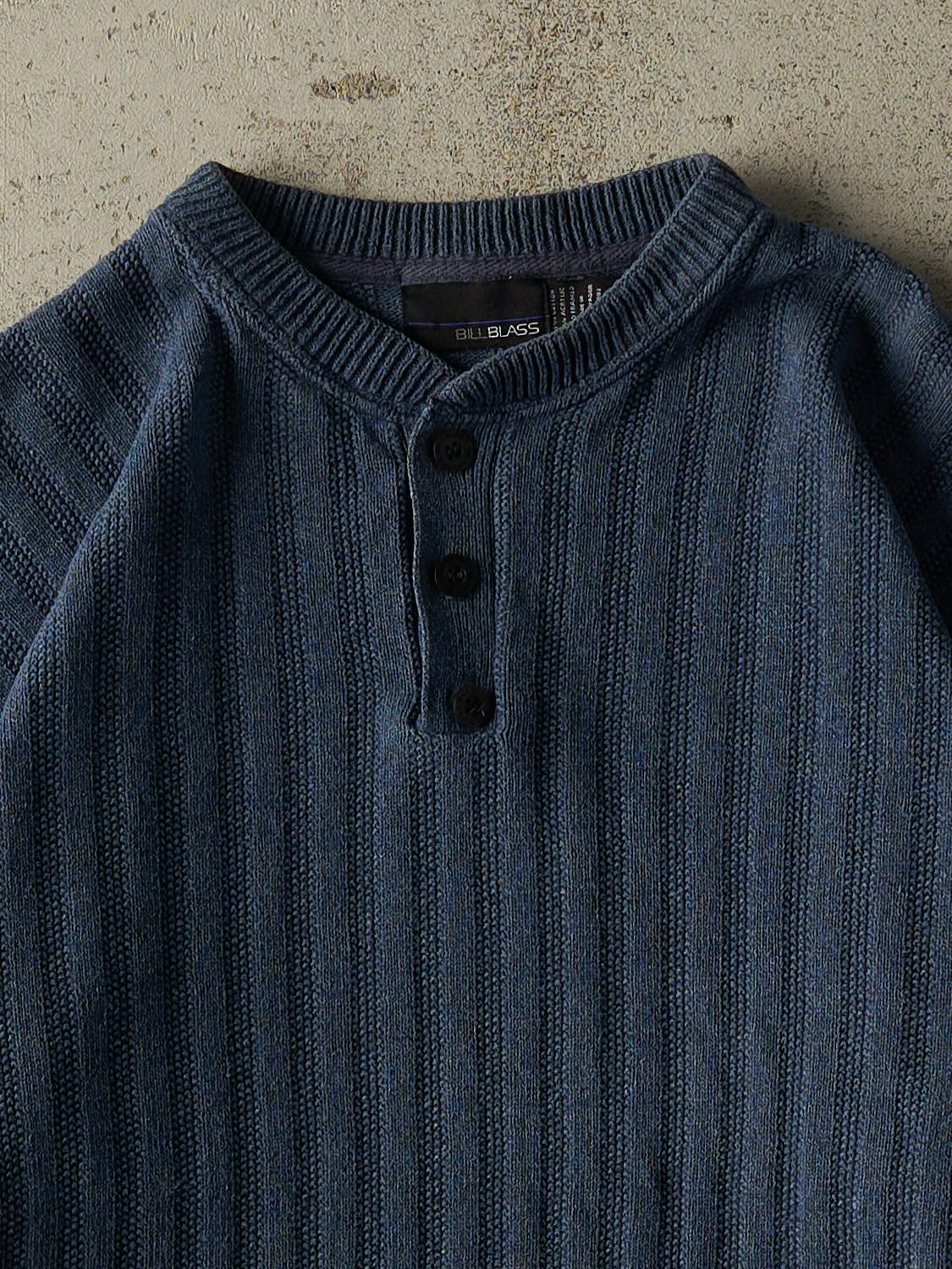 Vintage Y2K Blue Quarter Button Knit (L/XL) - Image 2