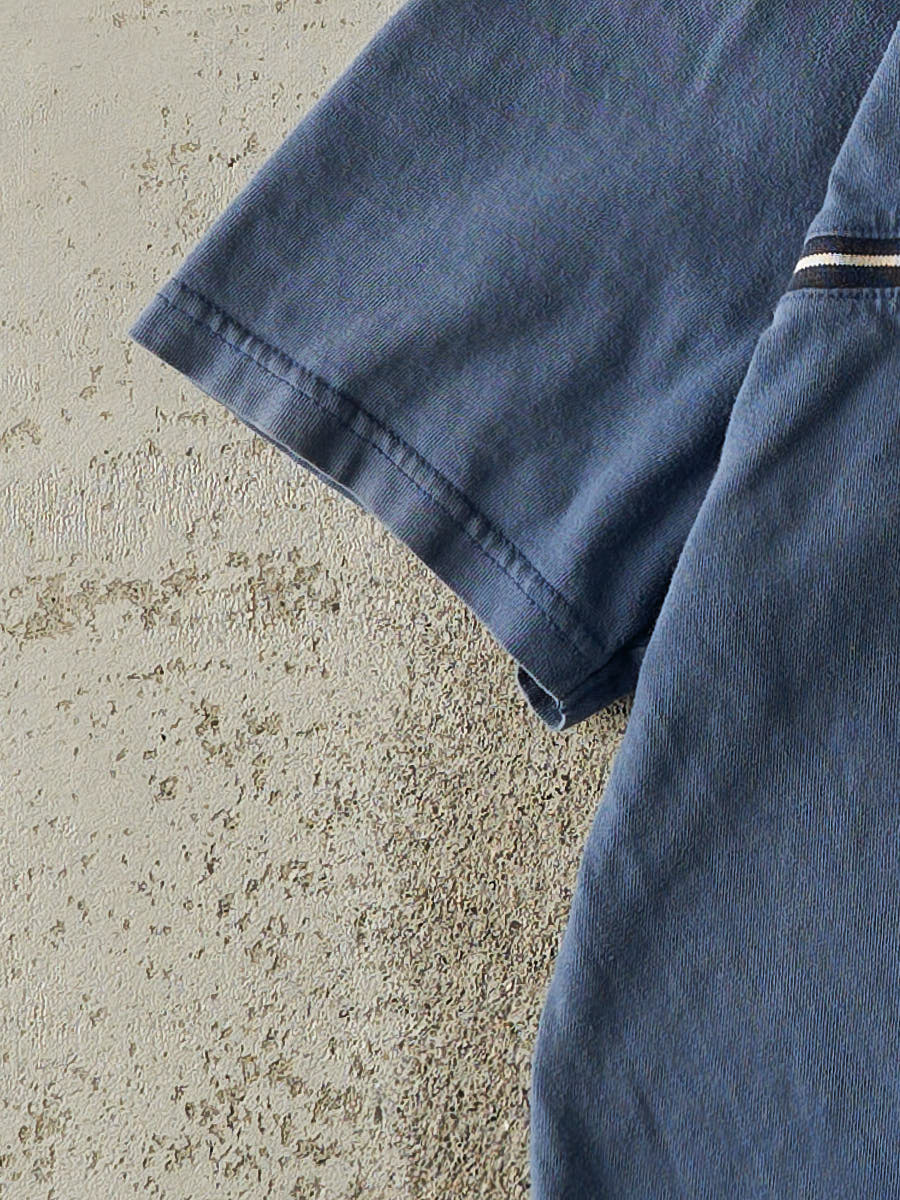 Vintage Y2K Blue Striped Gap Tee (M/L) - Image 3