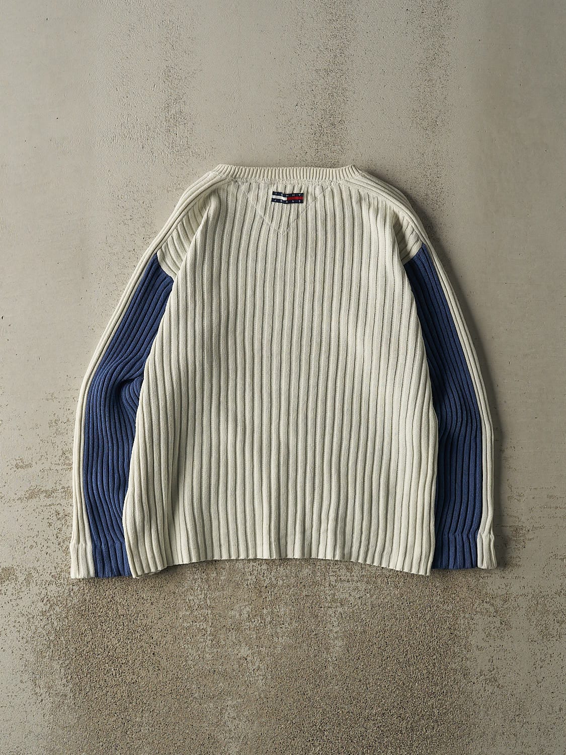 Vintage Y2K Blue & White Tommy Jeans Knit (M/L) - Image 3