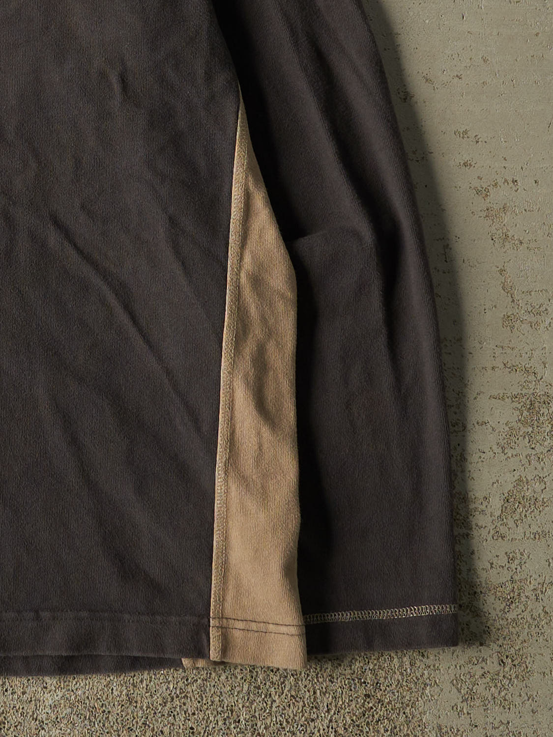 Vintage Y2K Brown Columbia Embroidered Long Sleeve (S/M) - Image 3