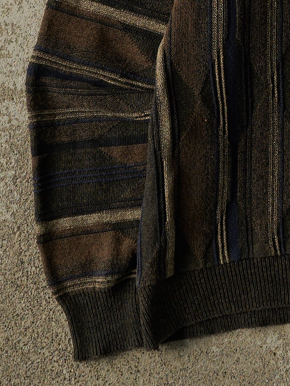 Vintage Y2K Brown Haggar Patterned Knit (M/L) - Image 3