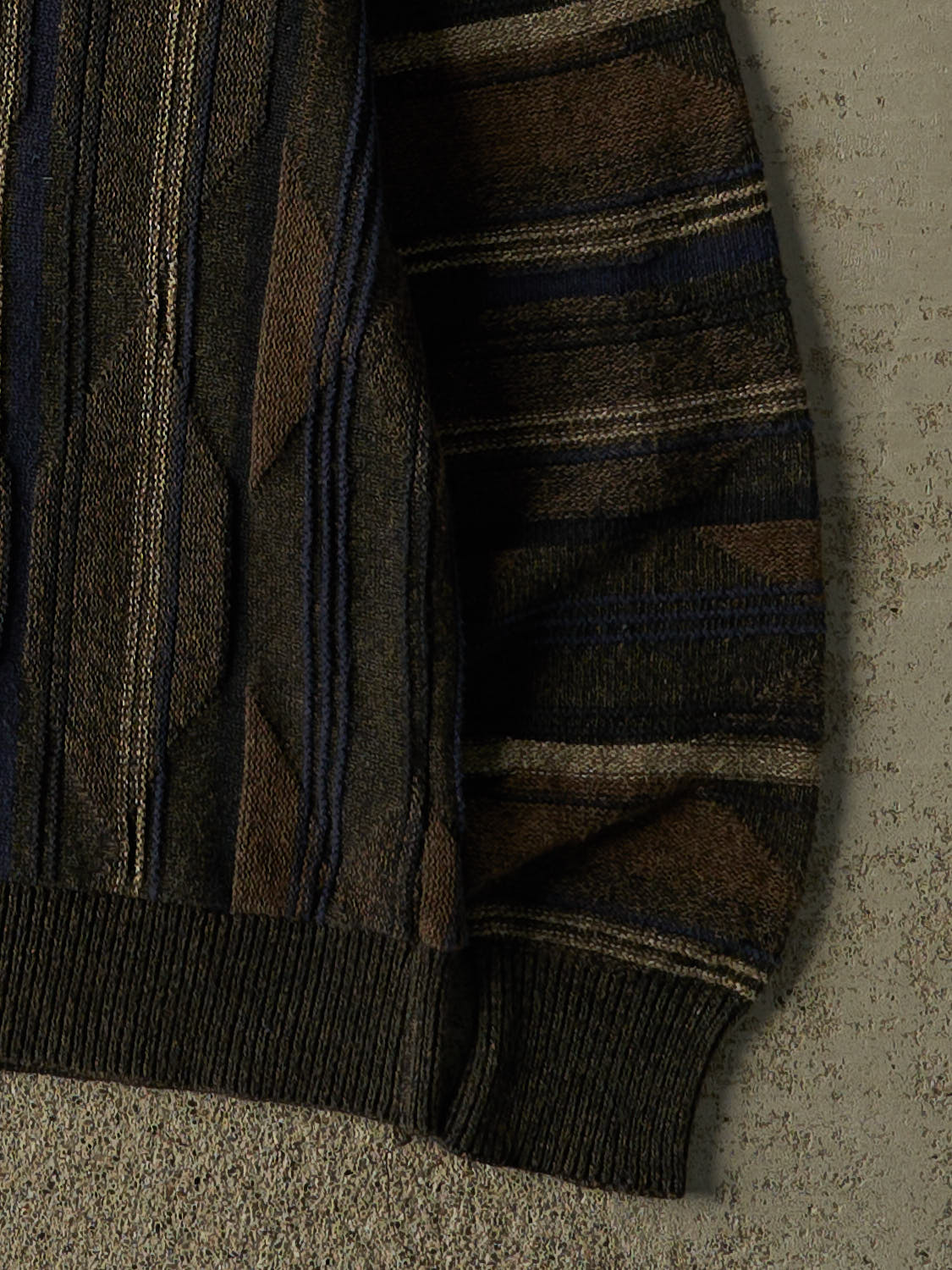 Vintage Y2K Brown Haggar Patterned Knit (M/L) - Image 4