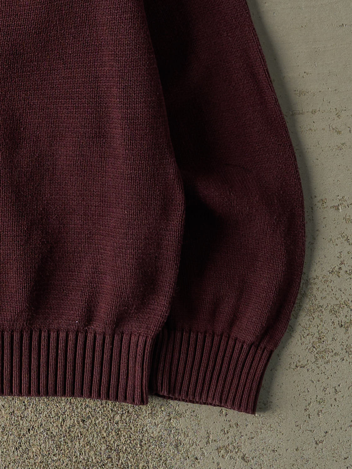 Vintage Y2K Burgundy Tommy Hilfiger Embroidered Knit (L/XL) - Image 4