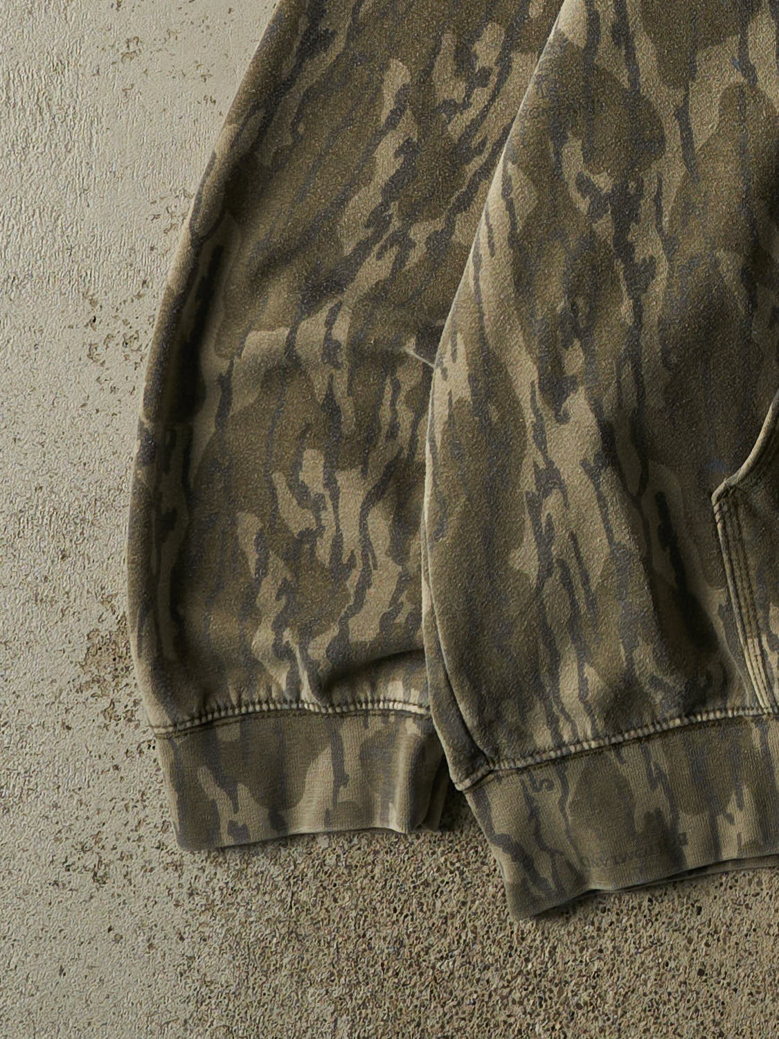 Vintage Y2K Camo Carhartt Hoodie (XXL/XXXL) - Image 5