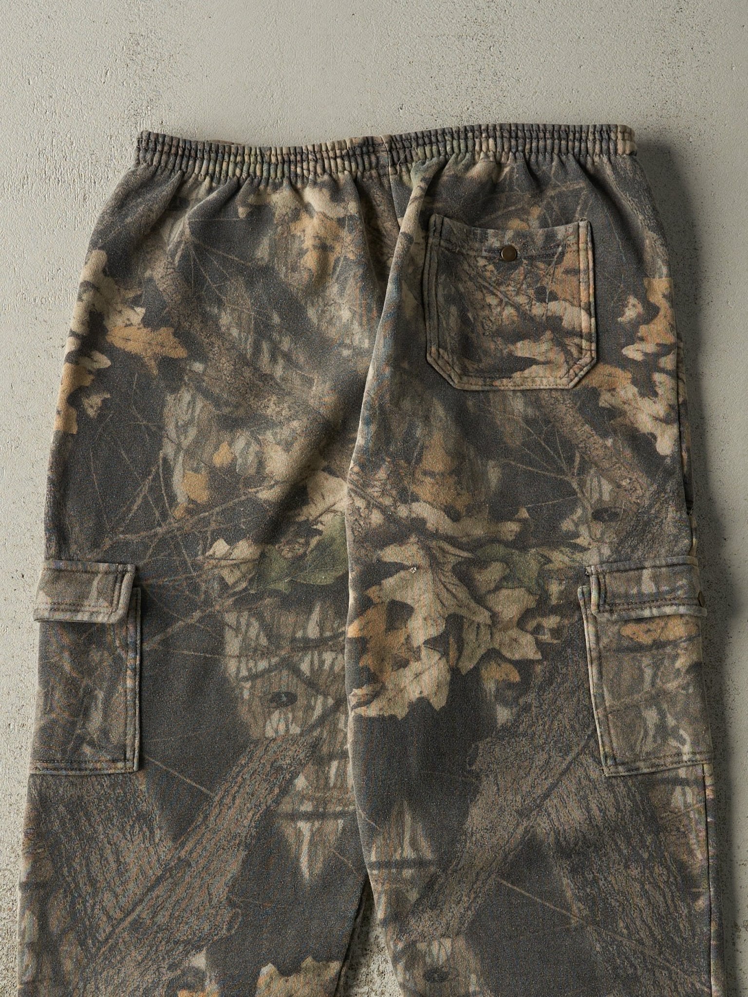 Vintage Y2K Camo Mossy Oak Cargo Sweatpants (32.5x30) - Image 4