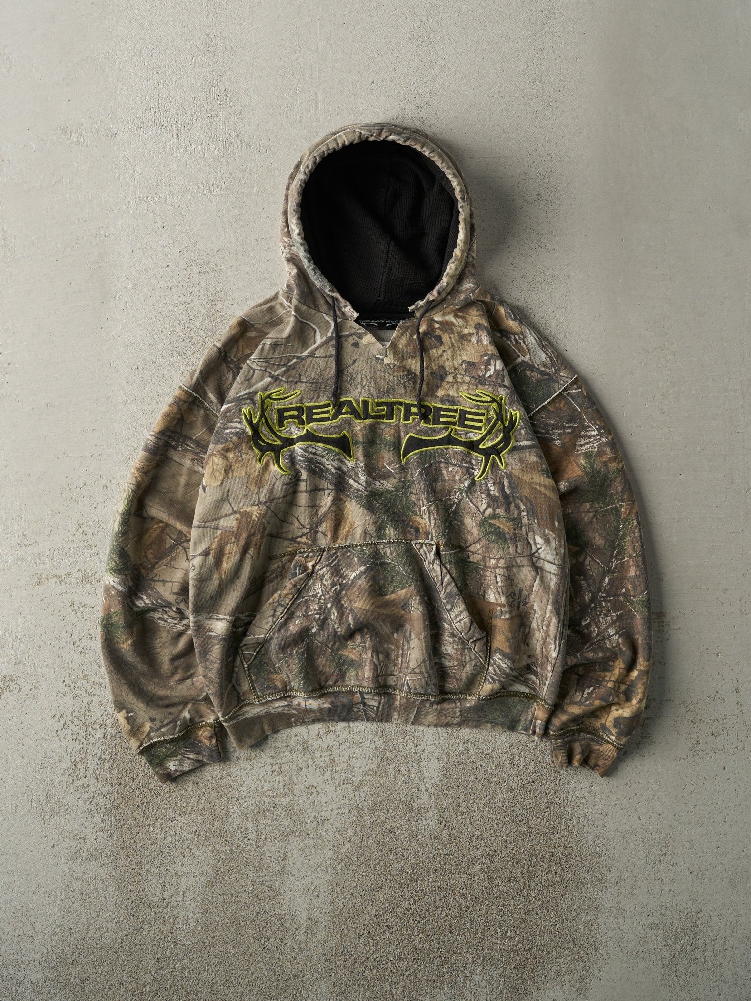 Vintage Y2K Camo Realtree Embroidered Hoodie (M)