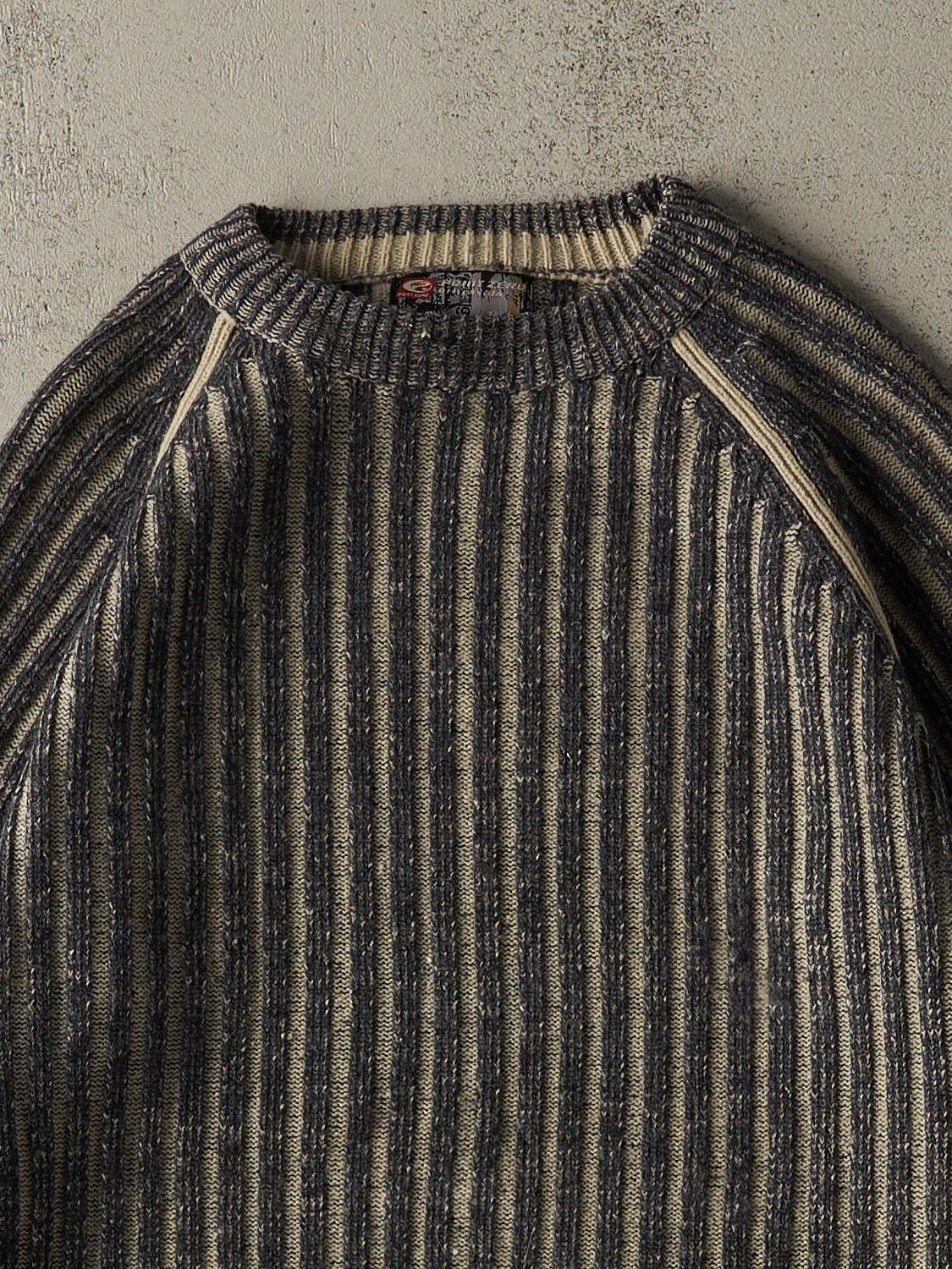 Vintage Y2K Charcoal Grey & Beige Point Zero Knit (S/M) - Image 2