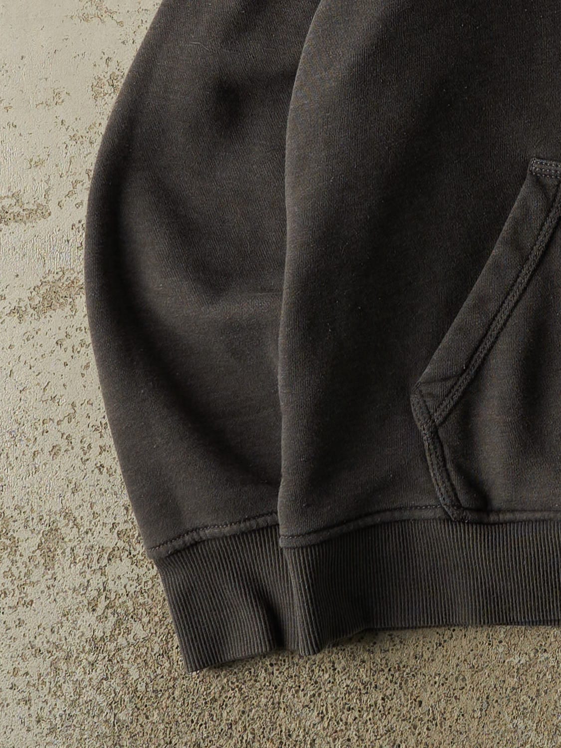 Vintage Y2K Charcoal Grey Carhartt Hoodie (M) - Image 4