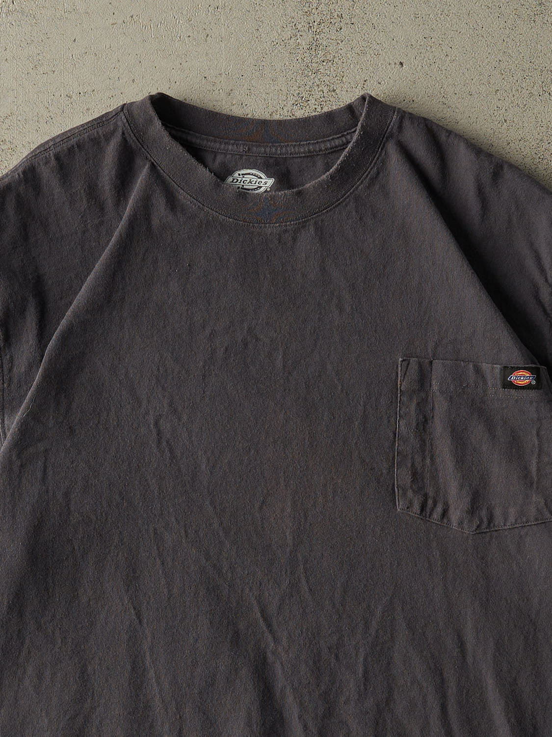 Vintage Y2K Charcoal Grey Dickies Pocket Tee (XL/XXL) - Image 2
