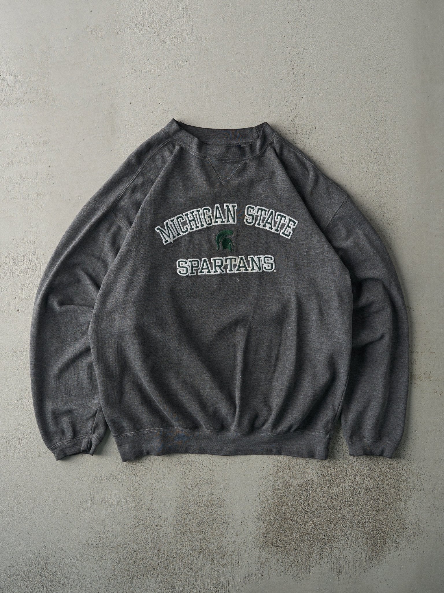 Vintage Y2K Charcoal Grey Michigan State Spartans Embroidered Crewneck (L)
