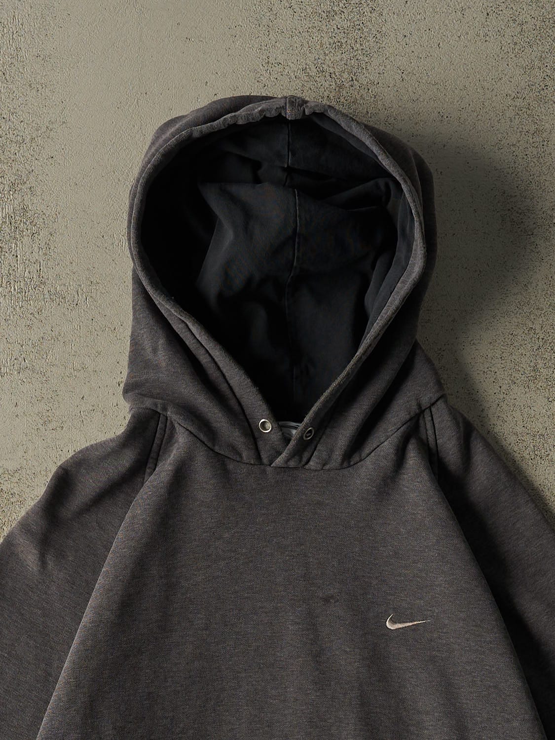 Vintage Y2K Charcoal Grey Nike Swoosh Hoodie (XL/XXL) - Image 2