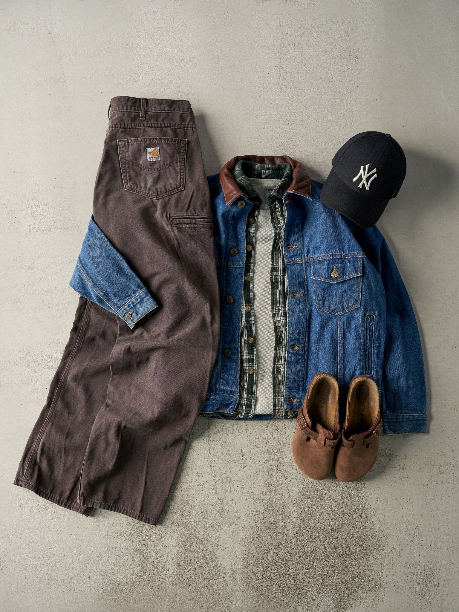 Vintage Y2K Chocolate Brown Carhartt Fire Resistant Work Pants (34x33) - Image 2