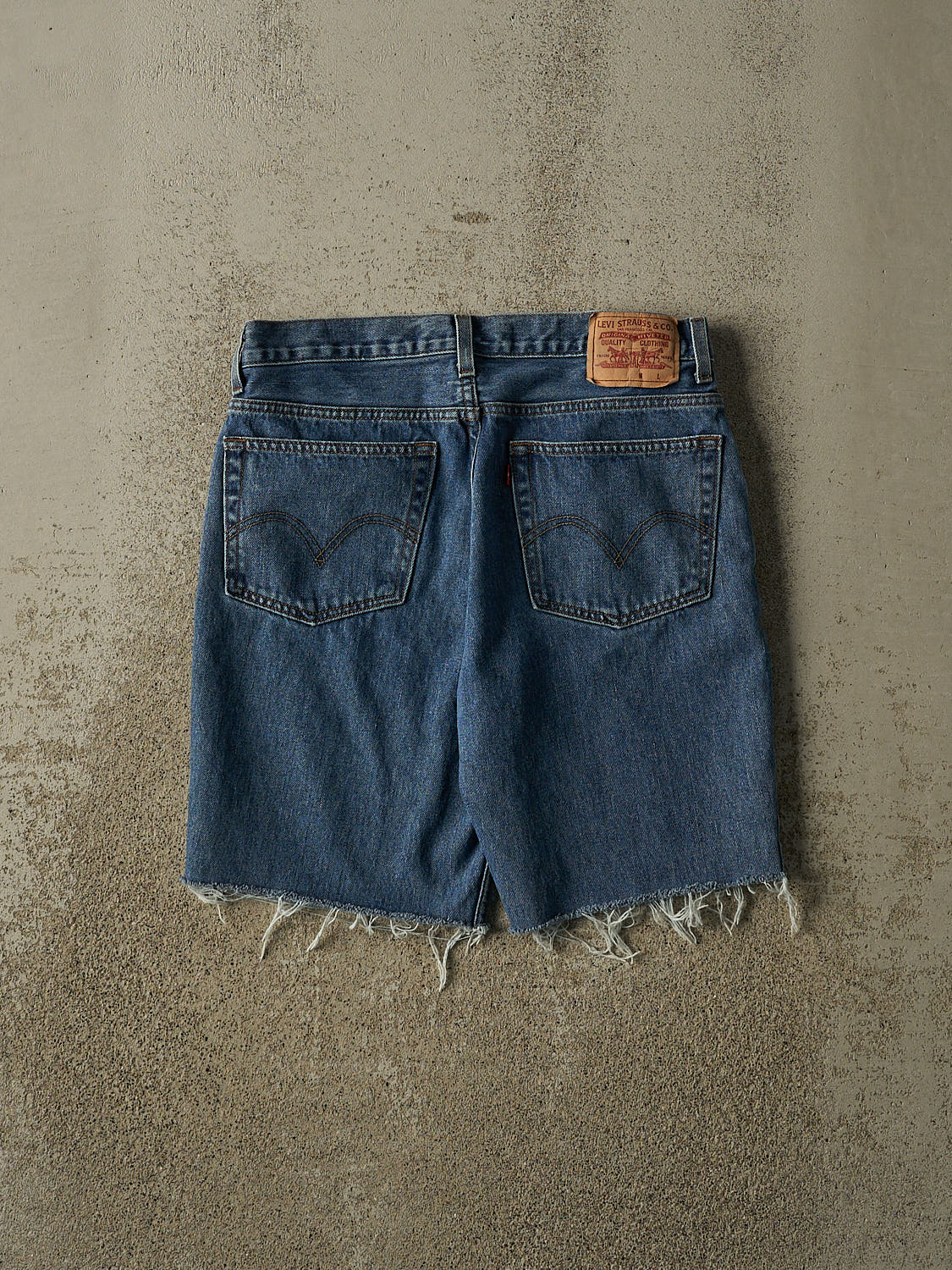 Vintage Y2K Dark Wash Levi's Cut Off Jean Shorts (32x9) - Image 3