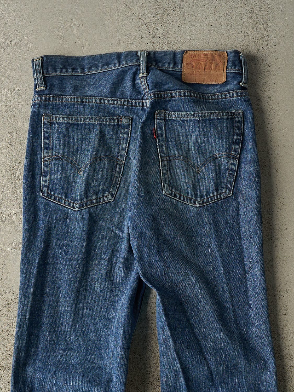 Vintage Y2K Dark Wash Levi's Jeans (30x31.5) - Image 5