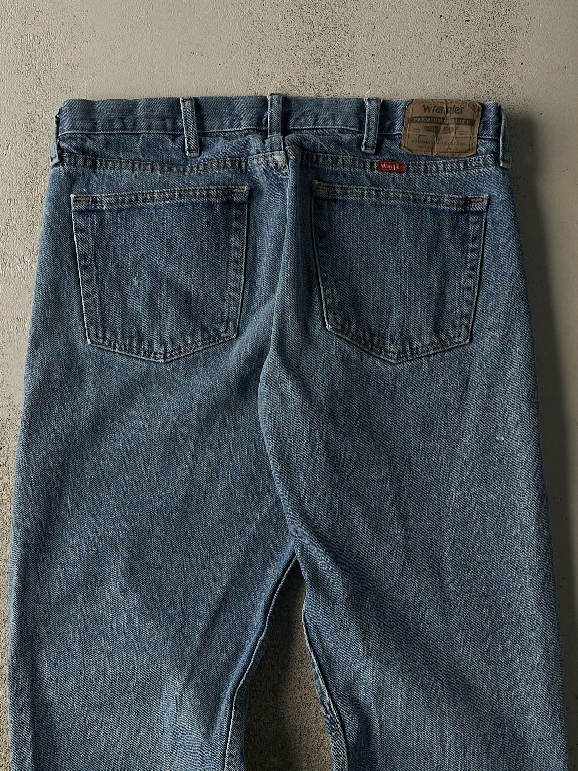 Vintage Y2K Dark Wash Wrangler Jeans (34x28.5) - Image 5