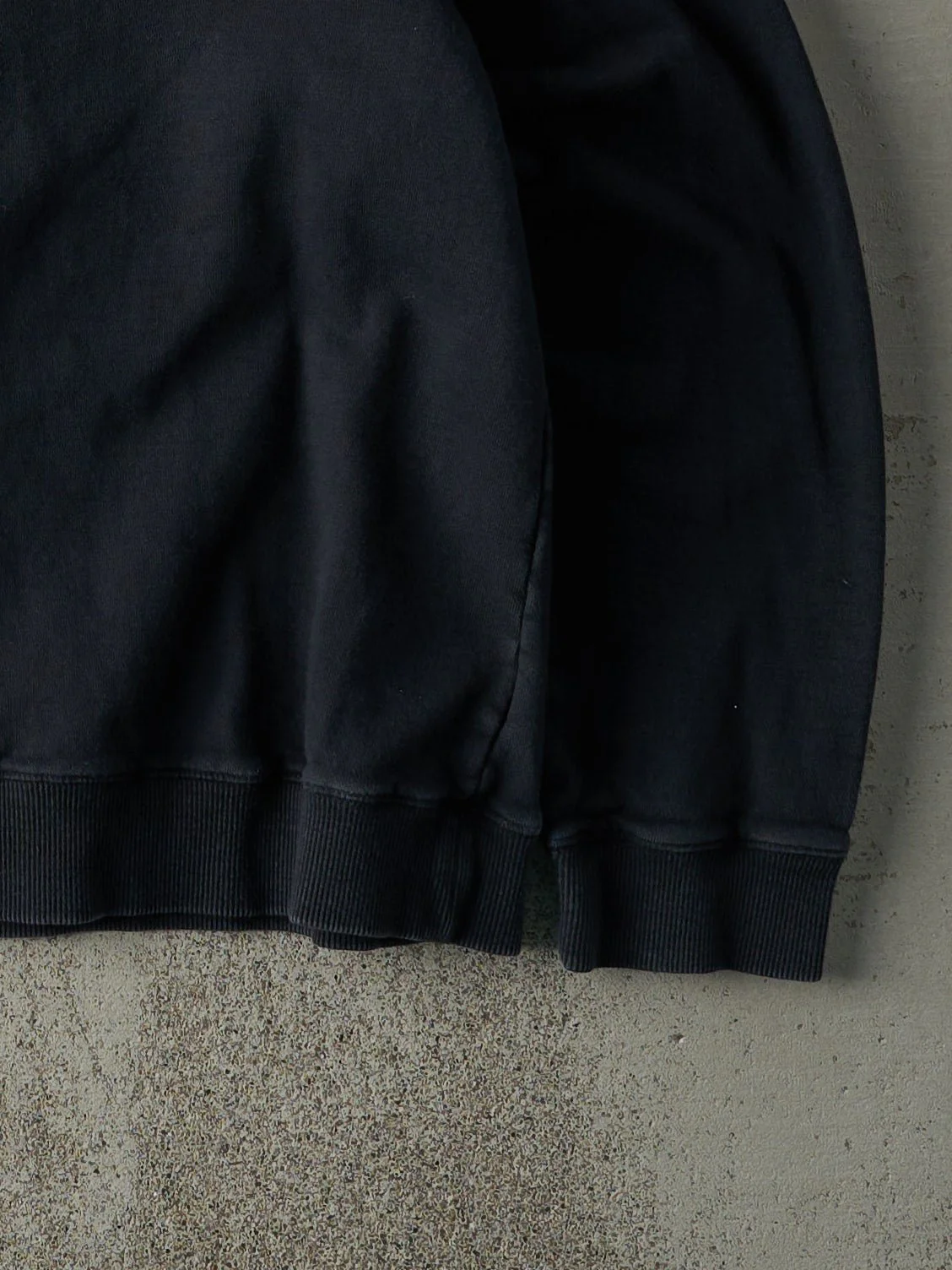 Vintage Y2K Faded Black Blank Northern Reflections Crewneck (L) - Image 3