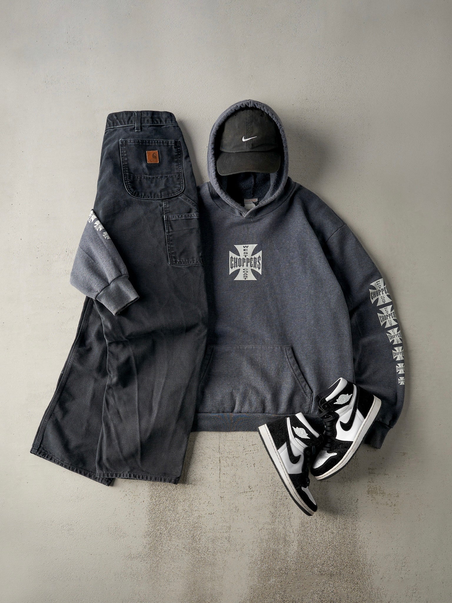 Vintage Y2K Faded Black Dungaree Fit Carhartt Carpenter Pants (34x30.5) - Image 2