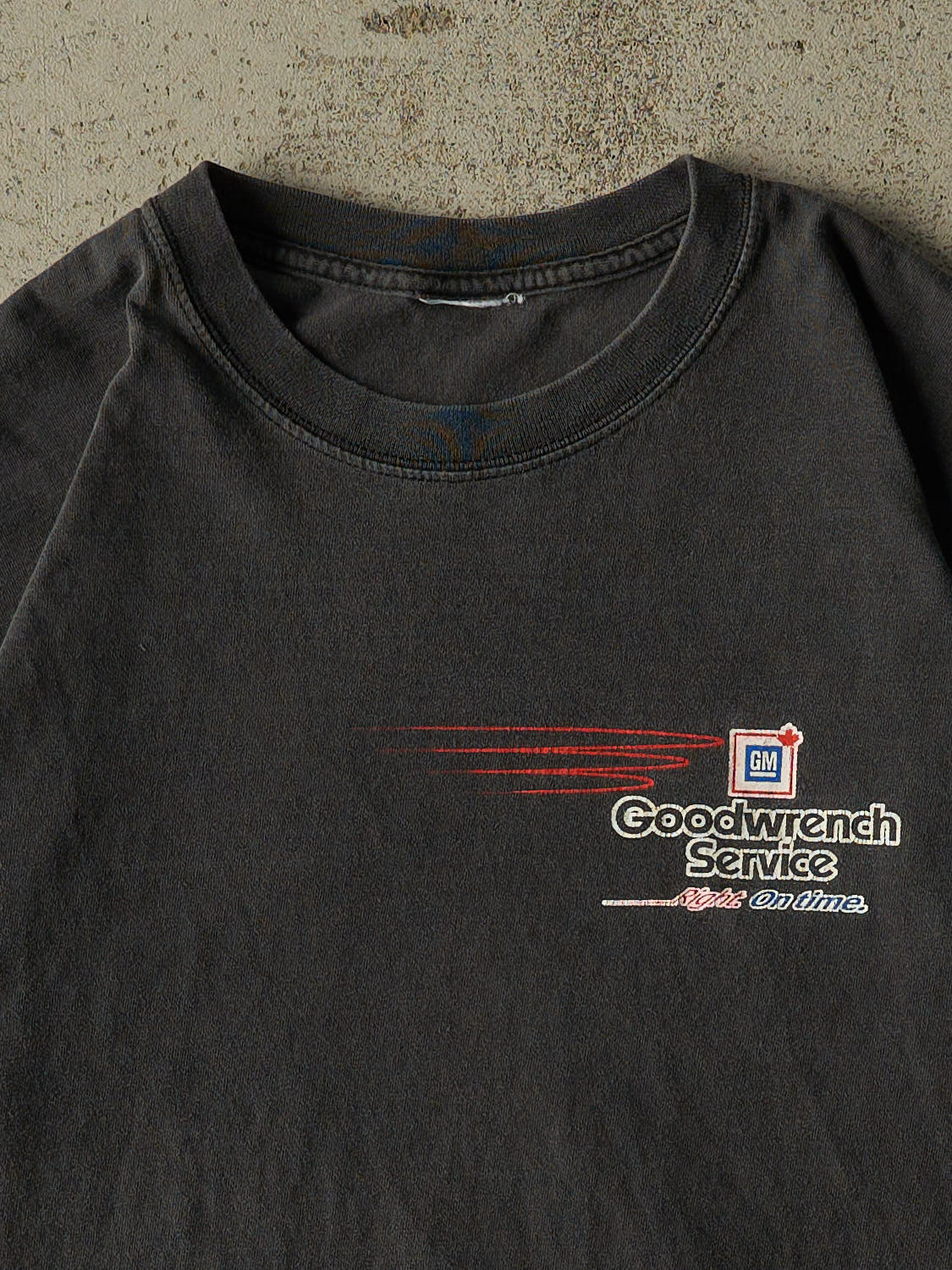 Vintage Y2K Faded Black GM Motors Old School Car Tee (L) - Image 3